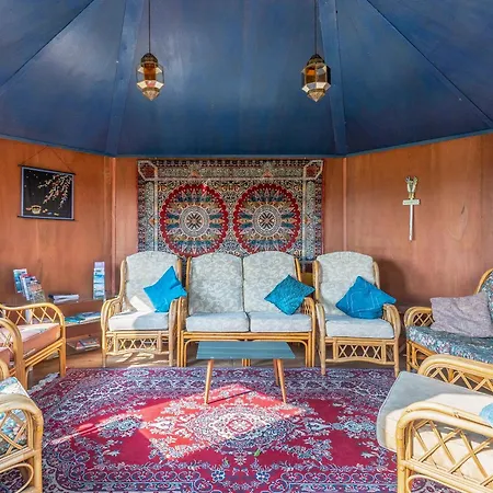 The Smithy - Uk49963 *