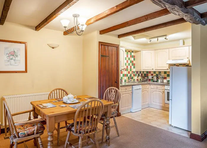 The Smithy - Uk49963 *